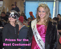 Prizes for the best costumes!